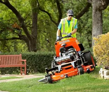 Running A Lawncare Business In Michigan In 2023 ualawncare