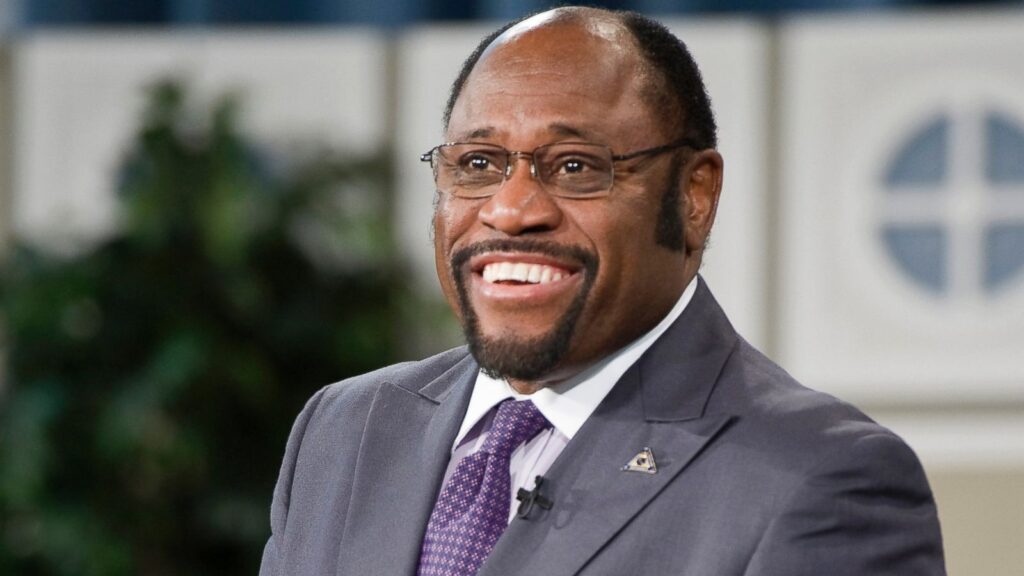 Why Being a CHRISTIAN Is Not the Same as Being a KINGDOM CITIZEN DR. MYLES MUNROE ualawncare thats a green yard