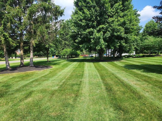 Best Neighborhood To Do Lawncare, Landscaping, And Hardscape In Lima, Ohio ualawncare